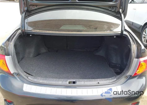 2010 Toyota Corolla S z USA, uszkodzony, nr VIN 2T1BU4EE4AC404838